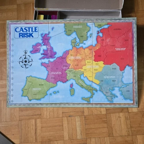 Risk and Castle Risk Board Game 1992 Vintage 2 In 1 Parker Broth - photo 5