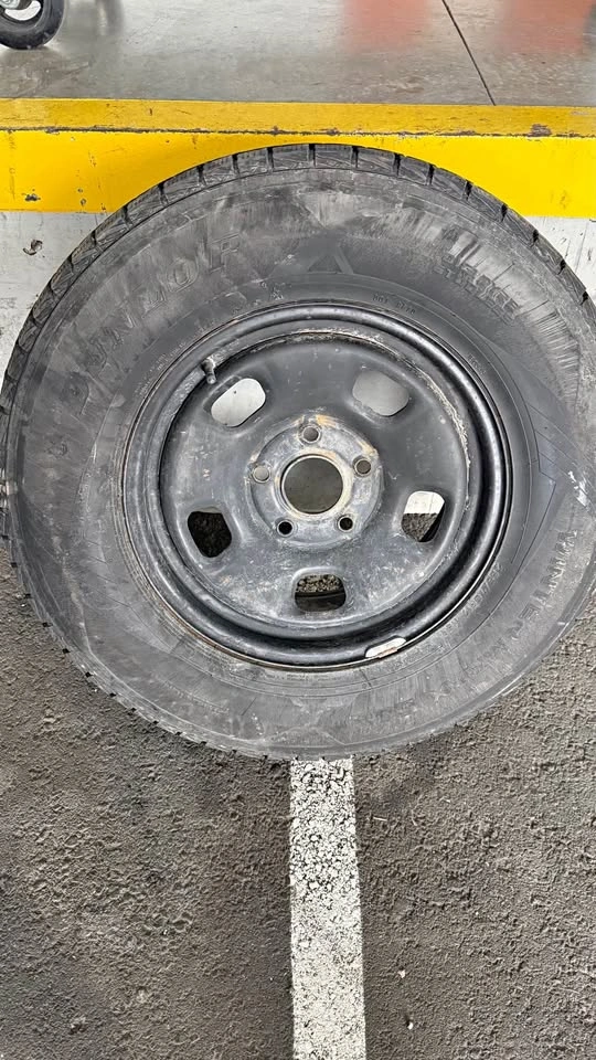 Dunlop Tire 265/70 R17