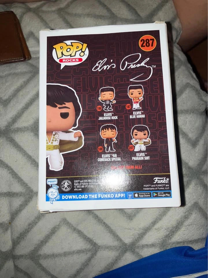 Funko Pop! Elvis Presley Pharaoh Suit #287 Vinyl Figure - photo 2
