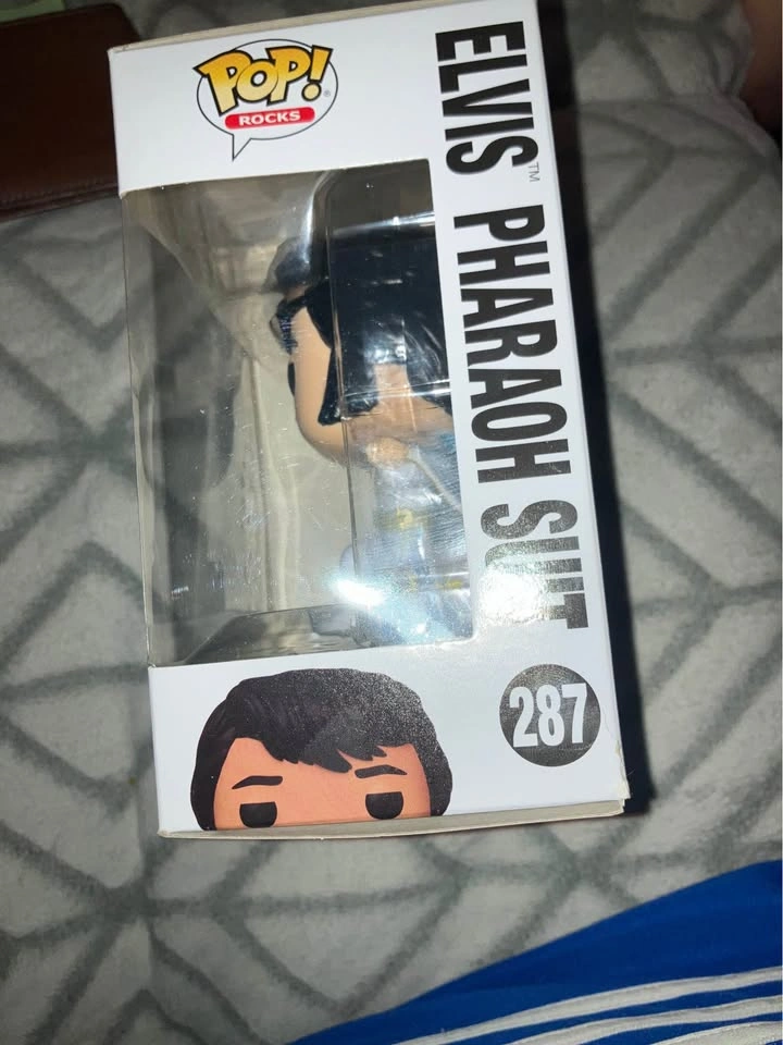 Funko Pop! Elvis Presley Pharaoh Suit #287 Vinyl Figure - photo 3