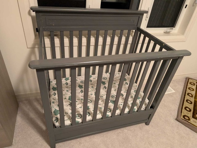 Grey Crib for kids
