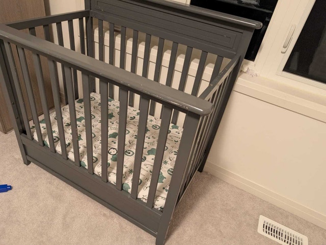 Grey Crib for kids - photo 3