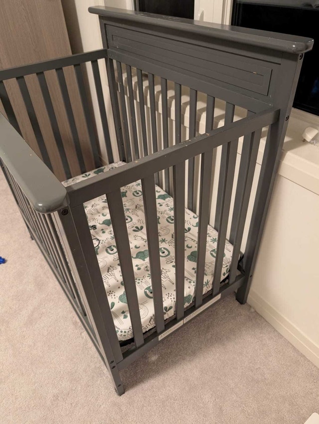 Grey Crib for kids - photo 5