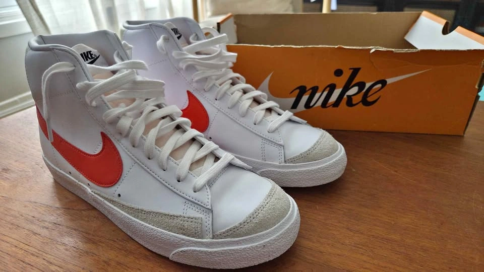 Nike Blazer Mid '77 Men's US 10 - Brand New