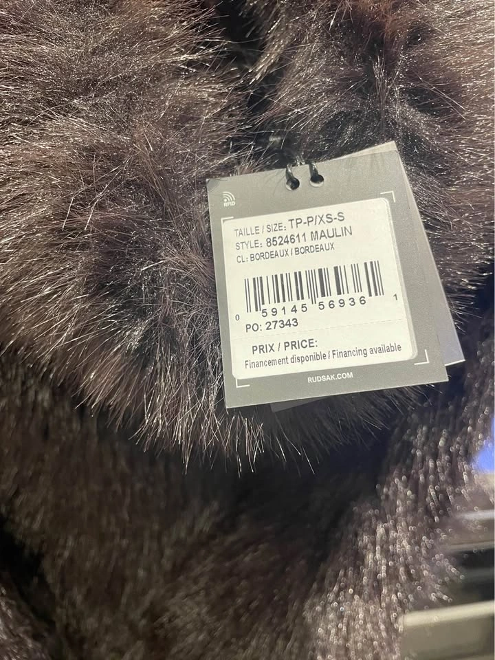 Brand new with tag RUDSAK pull-on faux fur vest - photo 5