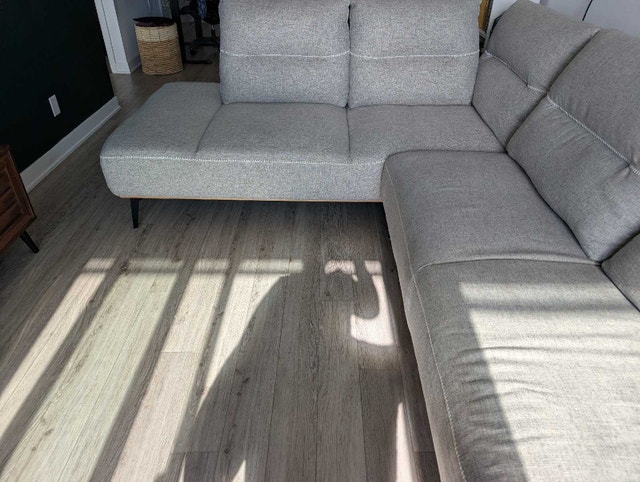 Structube NIMES 5-Seater Grey Sofa