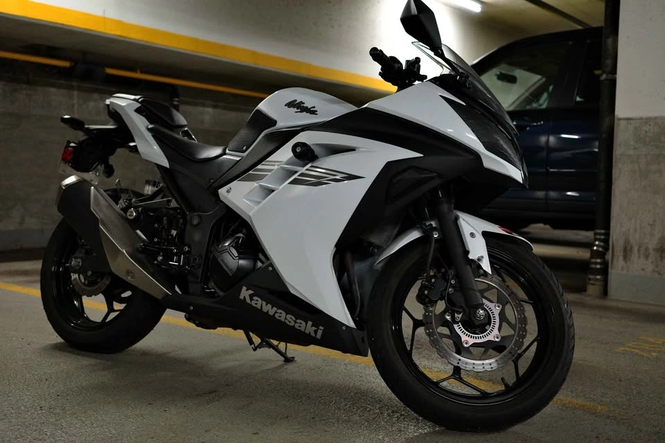 2017 Kawasaki Ninja - photo 3