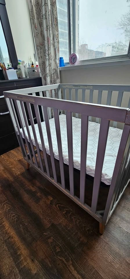 Gray Baby Crib with Mattress - photo 3
