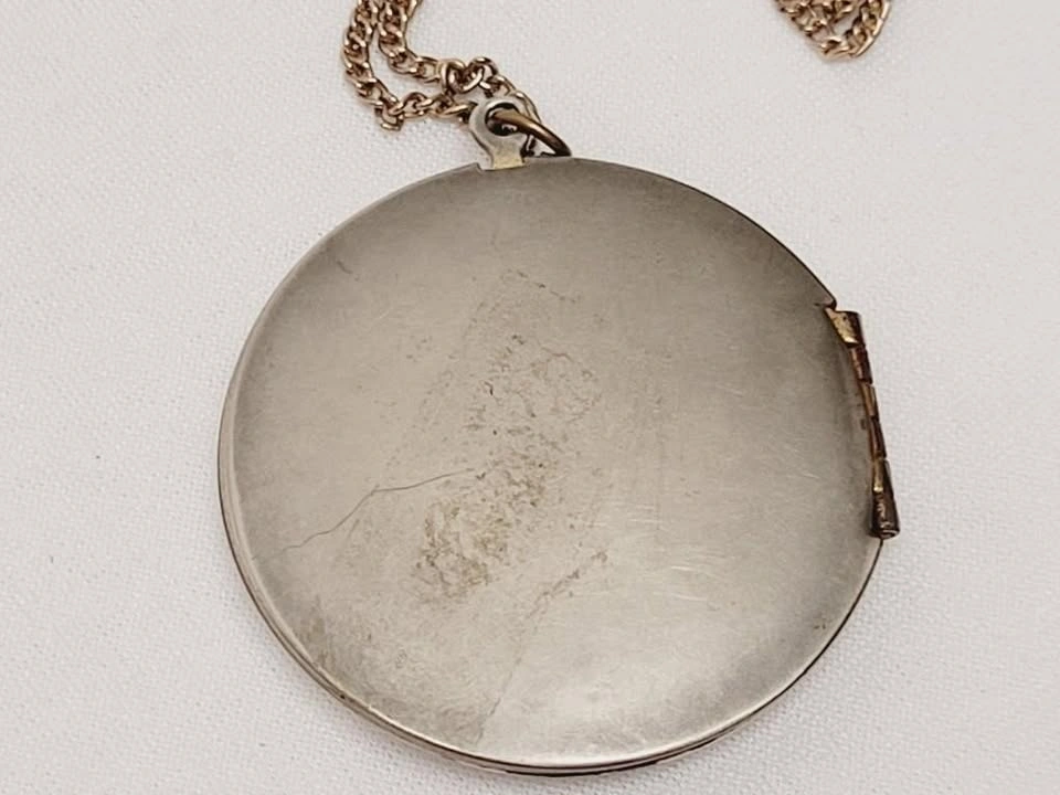 Rose Cameo Locket on Chain - photo 3