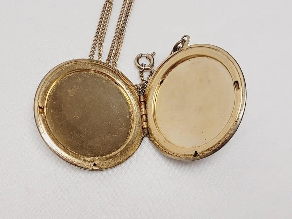 Rose Cameo Locket on Chain - photo 4