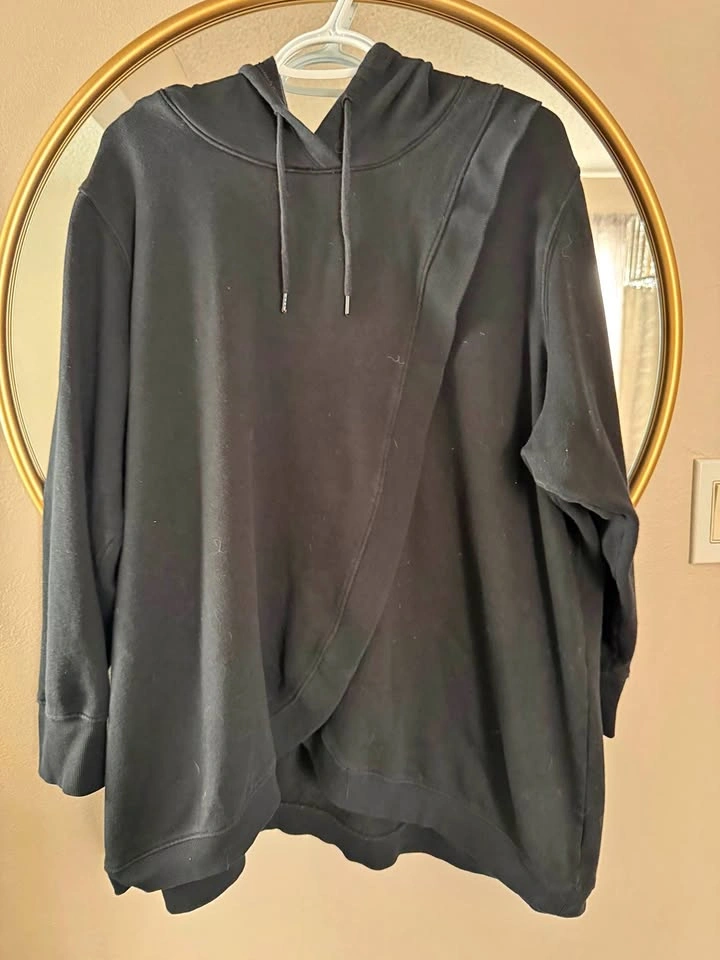 Old Navy Black Maternity Hoodie