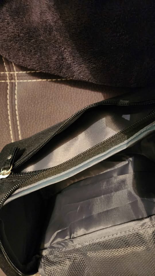 Brand new travel toiletries bag in black - photo 5