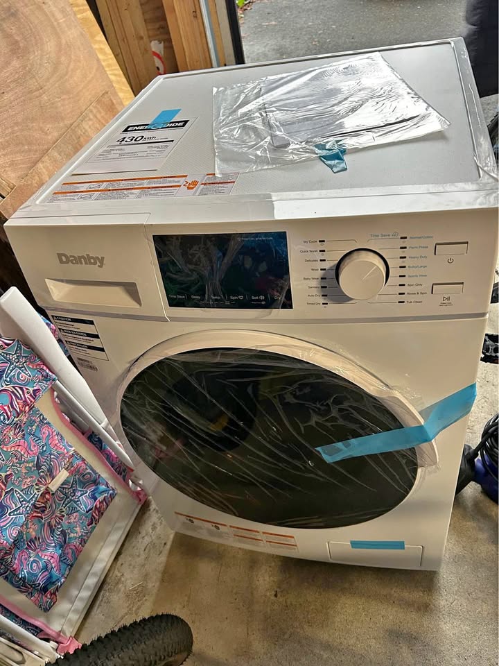 All in one Washer Dryer ventless 110V private sale