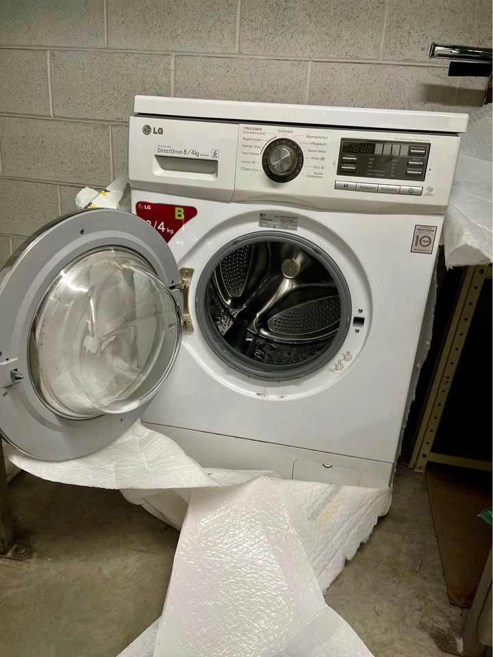 LG DirectDrive Washer Dryer Combo - photo 2
