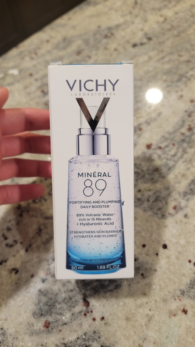 Brand new Vichy HA mineral 89 serum, never opened