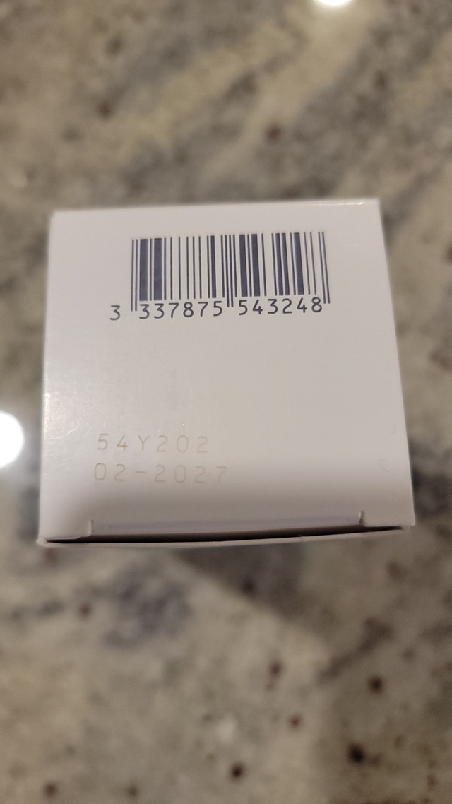 Brand new Vichy HA mineral 89 serum, never opened - photo 2