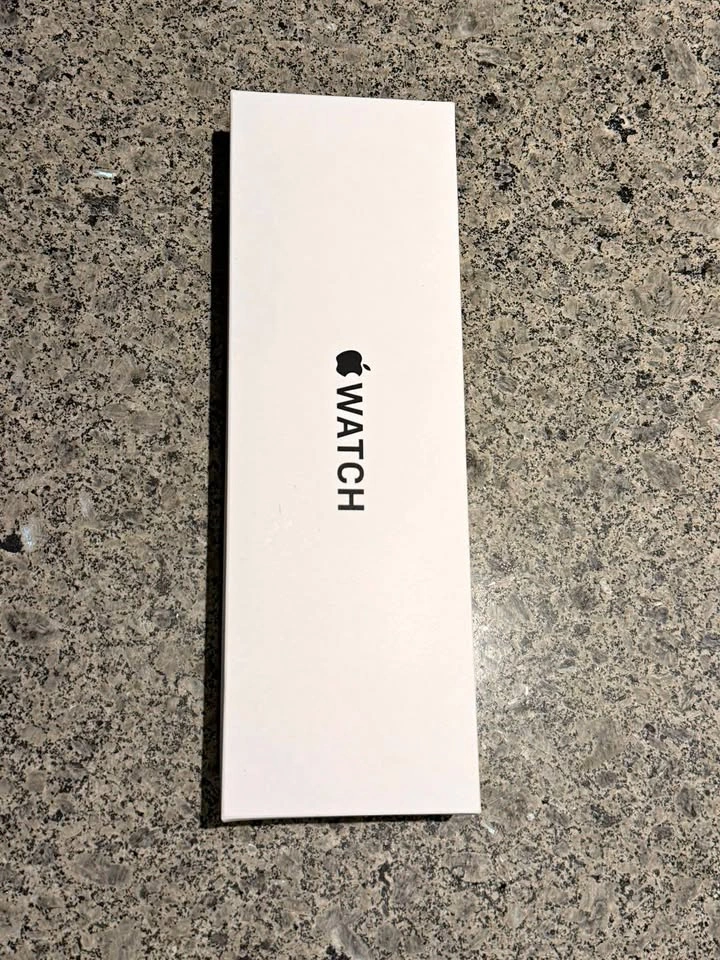 Apple Watch SE3 40mm Midnight Blue Sports Loop