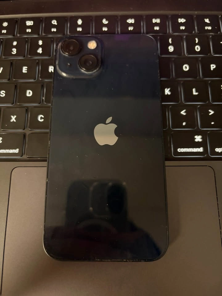 iPhone 13 - 128 GB Midnight - photo 5