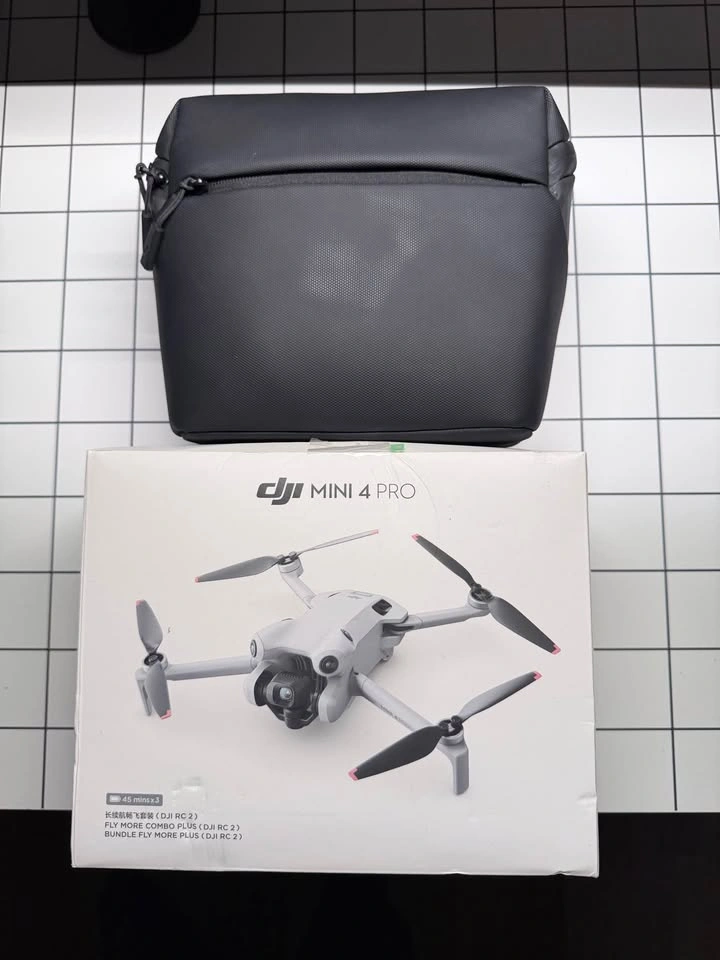 Like New DJI Mini 4 Pro Fly More Combo Plus (DJI RC 2) – Only 5 - photo 2