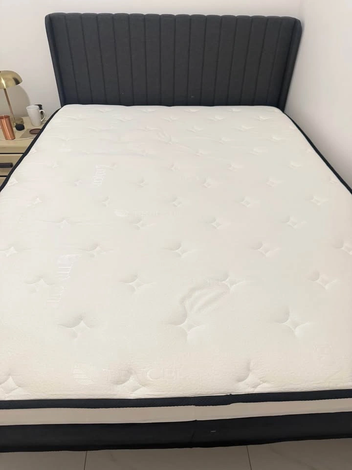 Moving Sale - Queen Mattress - Medium Firm - photo 2
