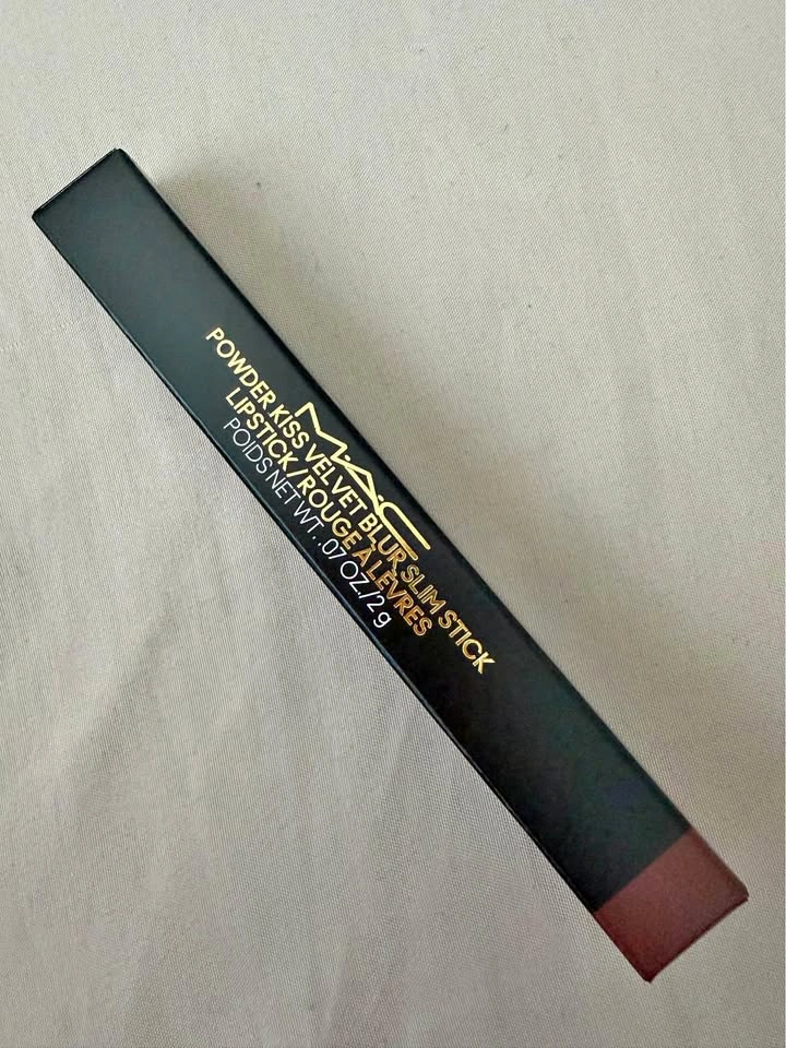 BNIB MAC Powder Kiss Velvet Blur Lipstick - 879 Love Clove