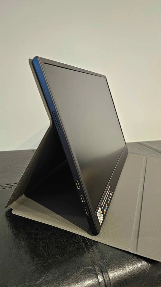 Yodoit Portable Monitor with Smart Cover 15.6" - photo 2