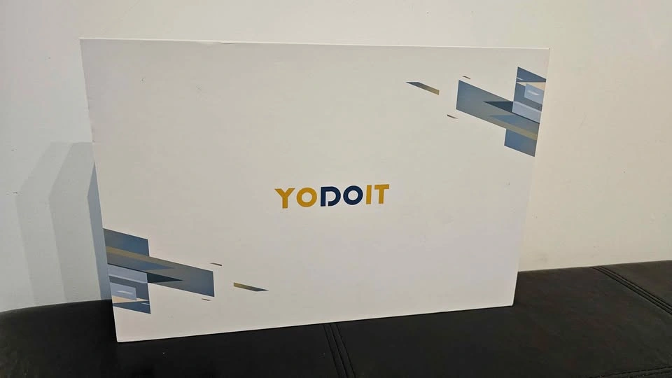Yodoit Portable Monitor with Smart Cover 15.6" - photo 4