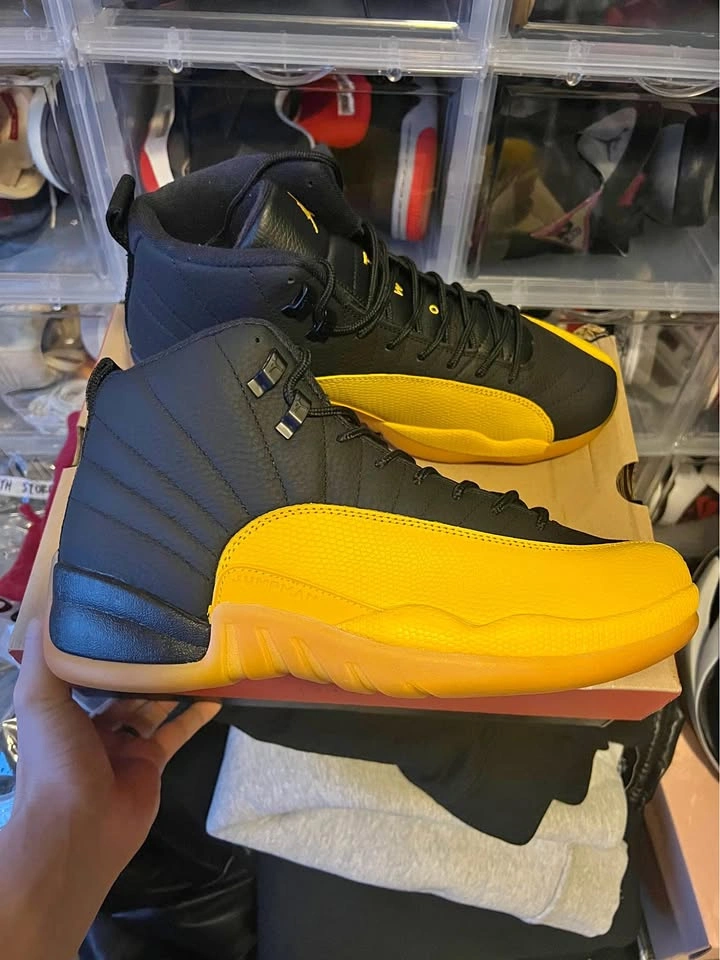 Jordan 12 University Gold Size 11