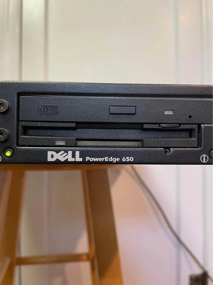 Lot of 4 Mixed Brand Servers - photo 4