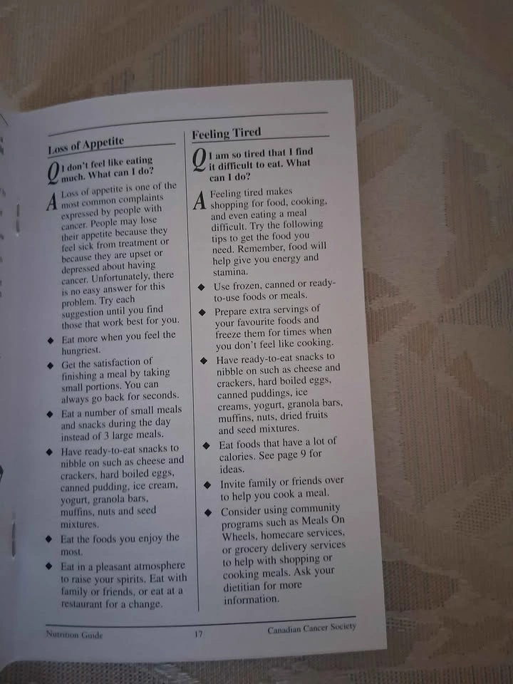 2002 Canadian Cancer Society Nutrition Guide - photo 3
