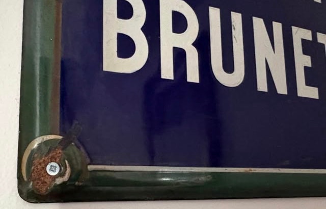 Authentic French Parisian street sign, 1940’s enameled metal. 🥕 - photo 4