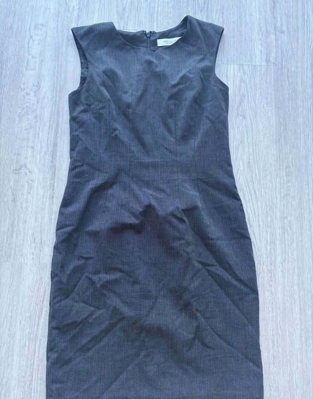 Contemporaine Dress Size M - Grey
