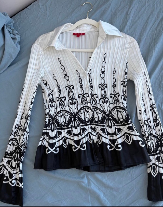 Classy Blouse - Size M