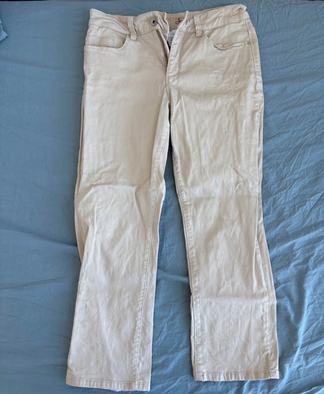 Santana Jeans Size 10 Beige