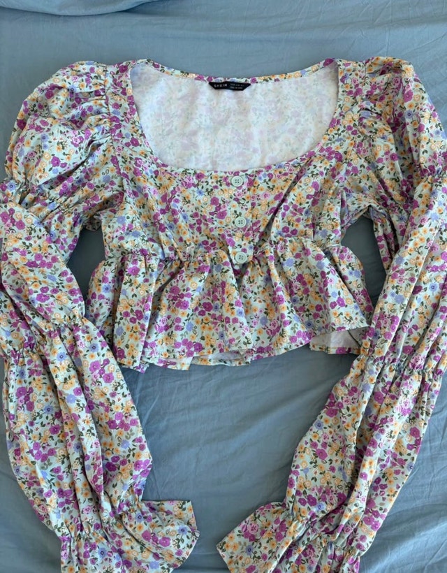Size M Floral Blouse - photo 2