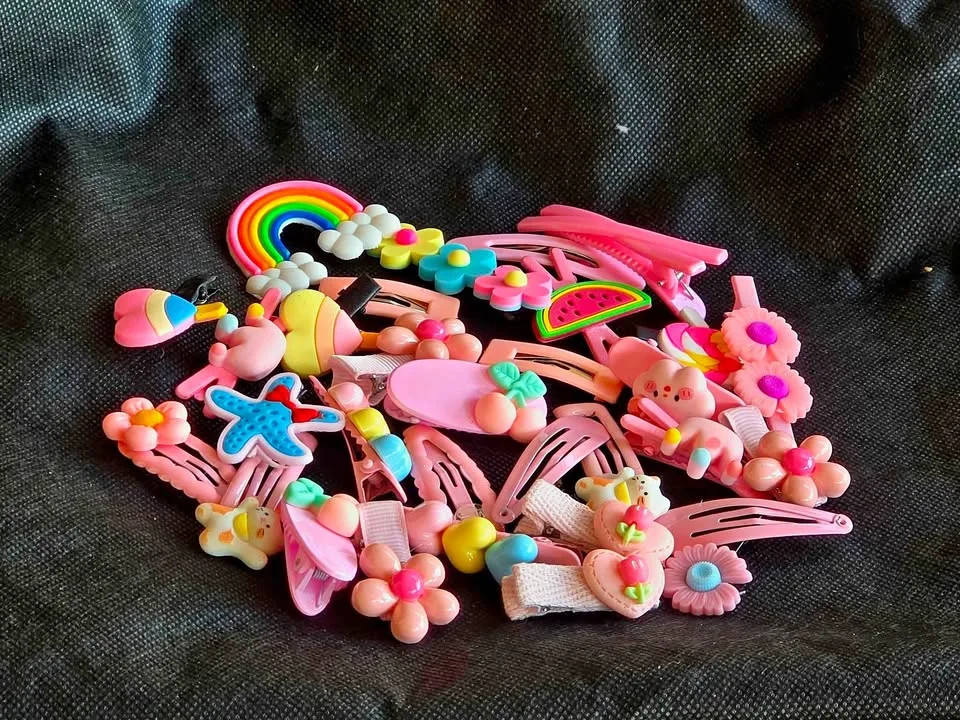 Kids Hair Clip Set thumbnail