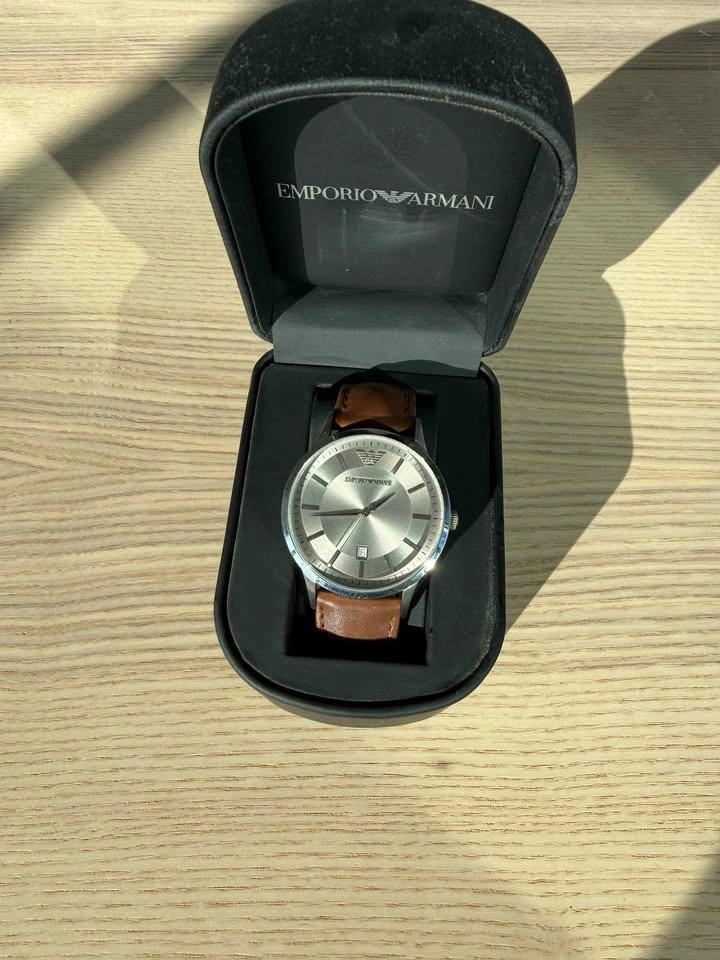 Emporio Armani Watch - Brown Leather Strap, Silver Dial - photo 5
