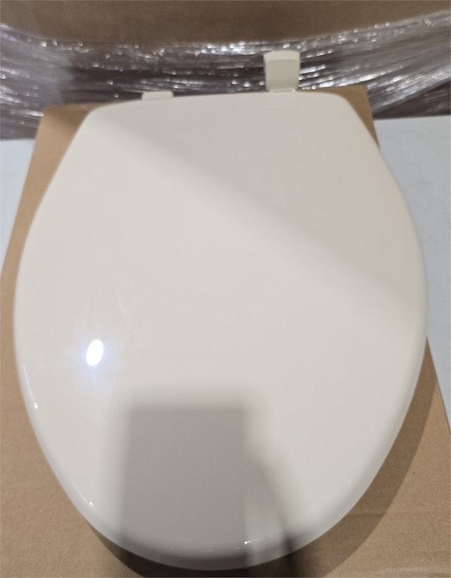 BEMIS Toilet Seat - Slow Close & Removable - photo 5