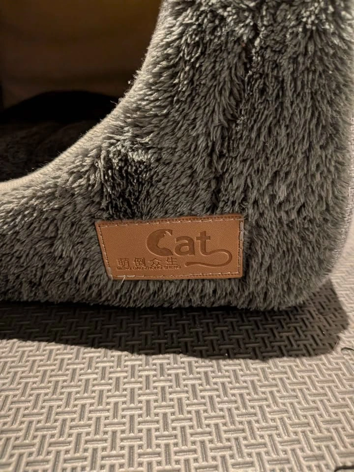 Small dog or cat bed - photo 2