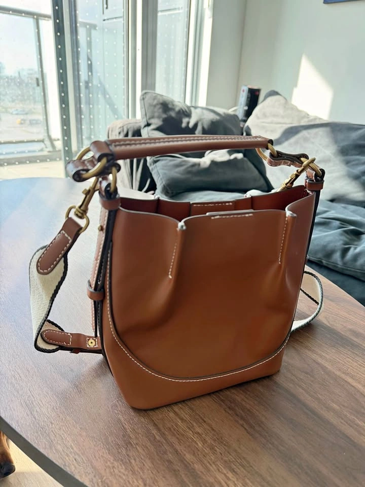Zara Tan Leather Bucket Bag w/ Strap & Pouch - Like New