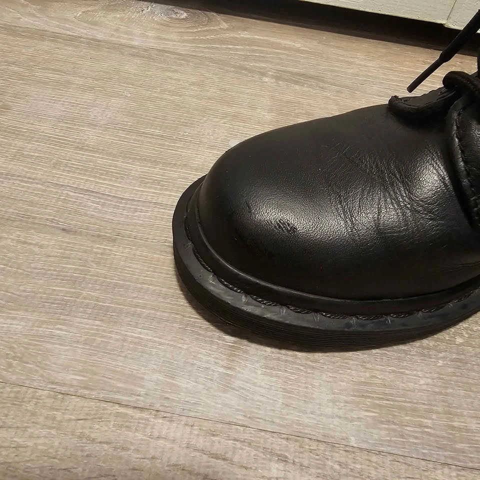 Dr. Martens Pascal Mono Black Leather Boots Size 7 - photo 5