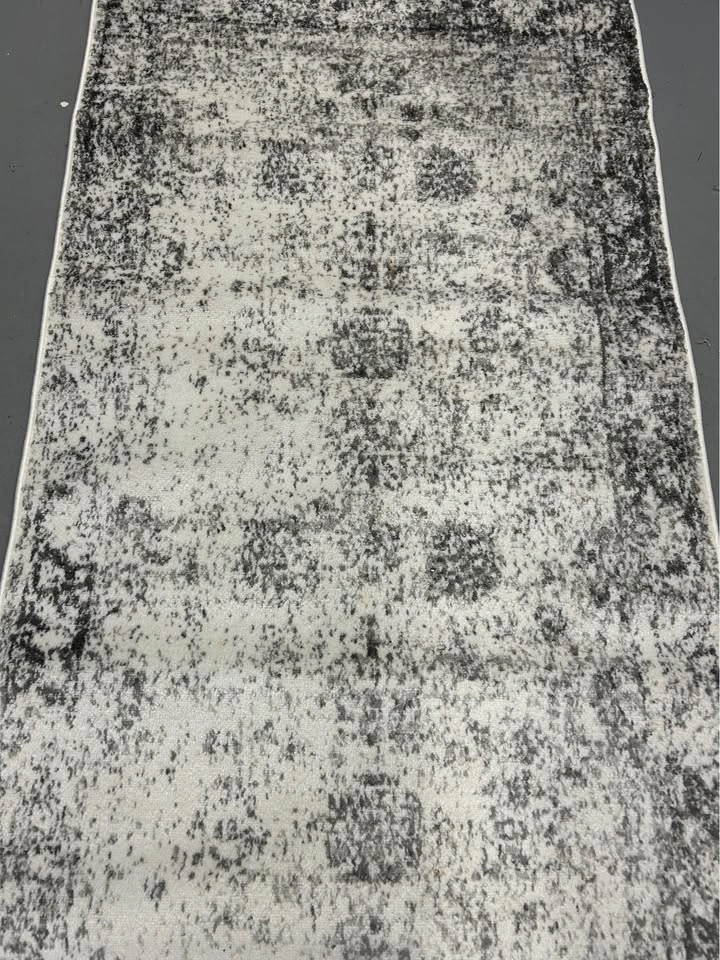 🥕 Brand New Monaco Collection Gray Runner Rug (1.6ft x 16ft) - photo 2