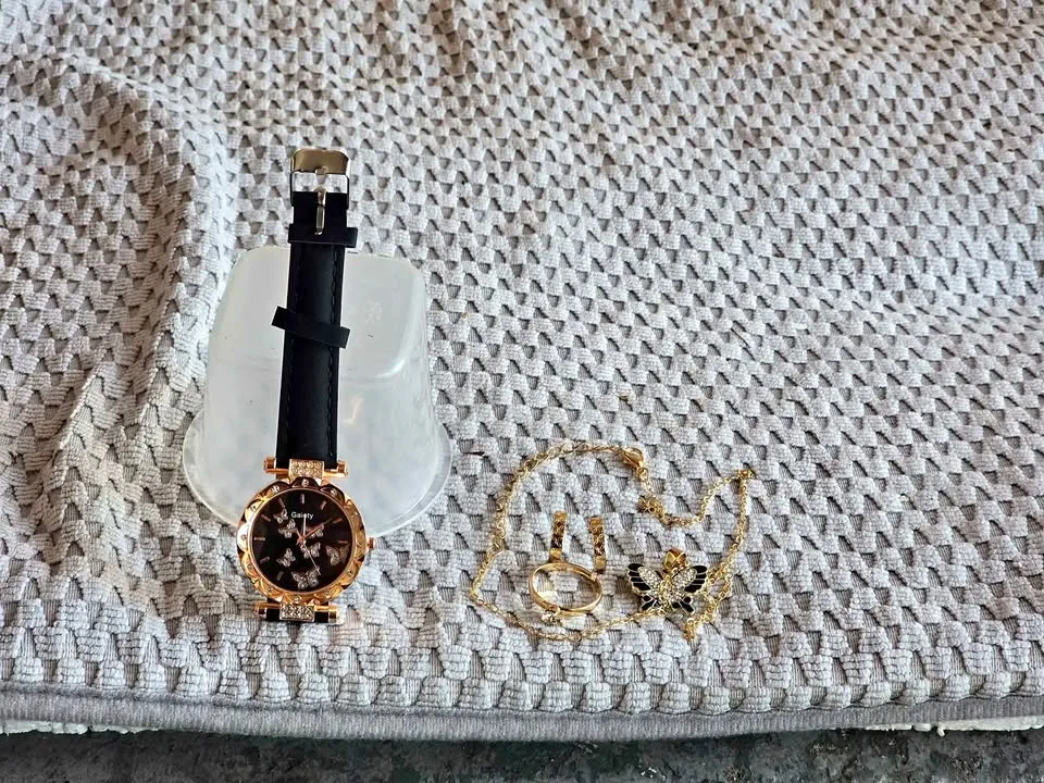 Watch and Jewellary Set thumbnail