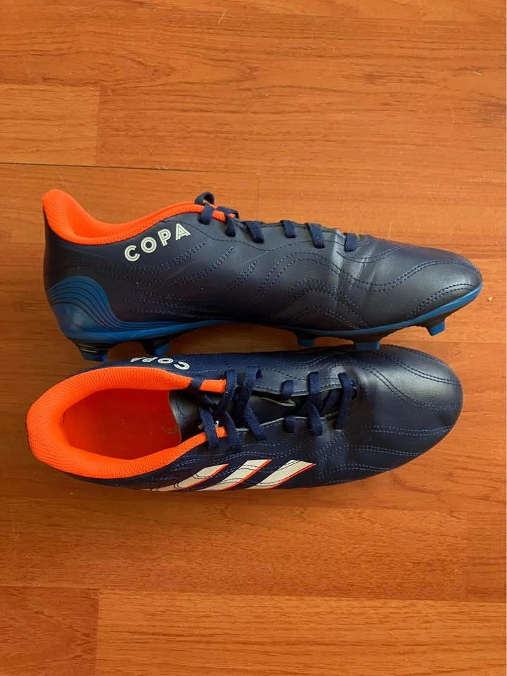 US MAN 10 Adidas Football Shoes - photo 4