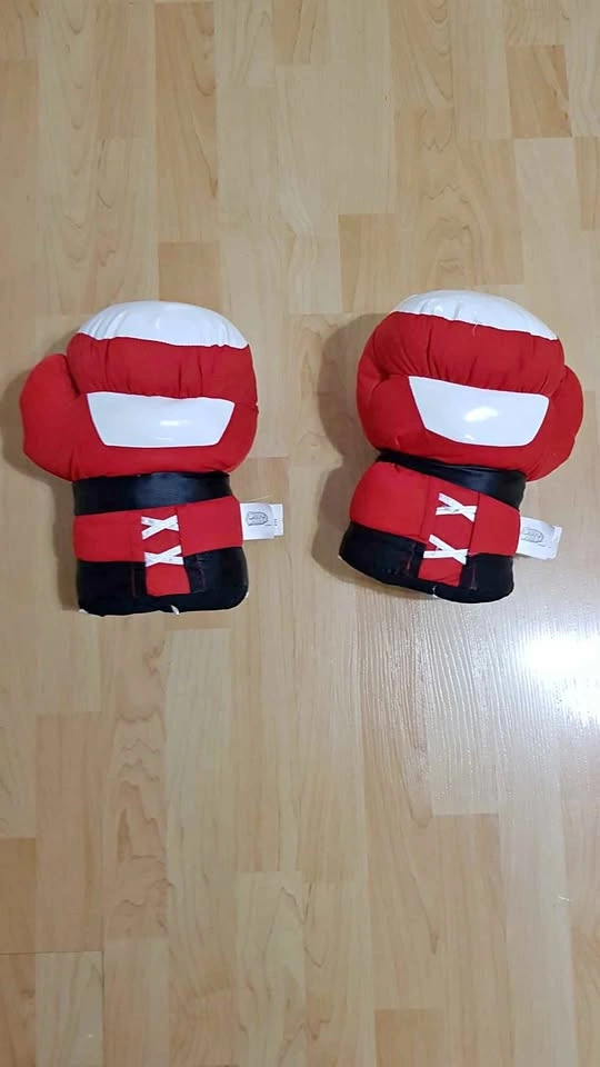 Kids boxing gloves