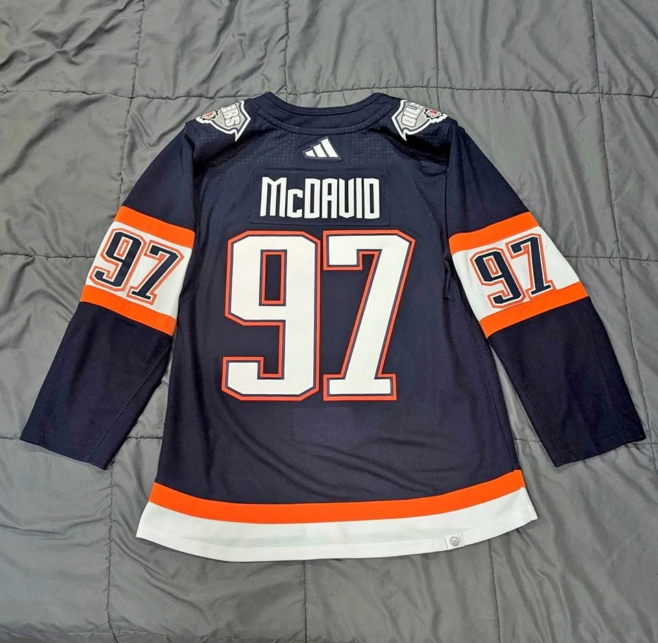 Connor McDavid Reverse Retro Jersey NWT 46