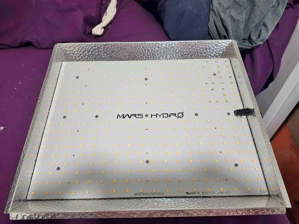 Mars Hydro TS 1000 Full Spectrum LED Grow Light 🌱