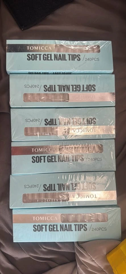 Soft gel nail tips - 6 boxes left - photo 2