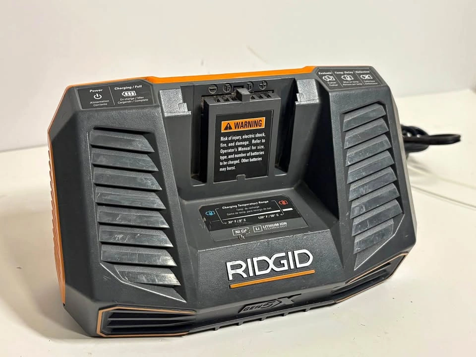 RIDGID 18V Gen5X Battery Charger R840095