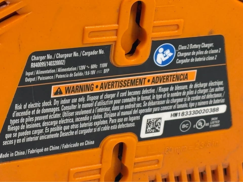 RIDGID 18V Gen5X Battery Charger R840095 - photo 3